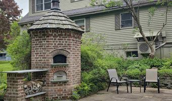 1073 Upper Dummerston Rd, Brattleboro, VT 05301