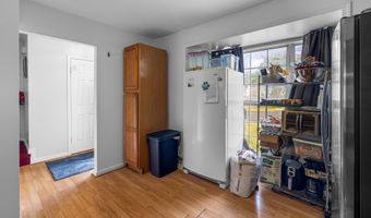 1021 LAKE SHORE Dr, Bowie, MD 20721