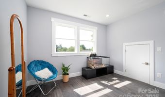 1 Jennlynn Dr, Arden, NC 28704