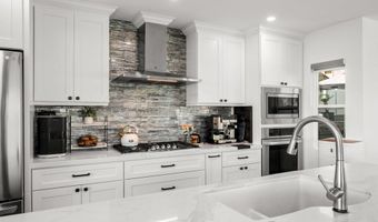 3120 Poe St, San Diego, CA 92106