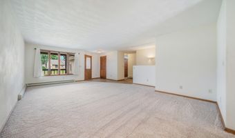 2232 N CLOUDVIEW Dr, Appleton, WI 54914