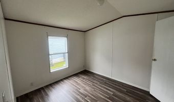 751 Washington St 33, Auburn, MA 01501
