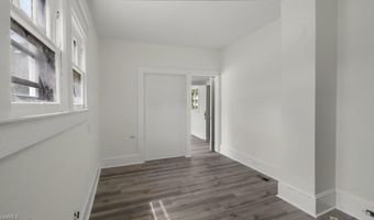 10729 N Main St, Archdale, NC 27263