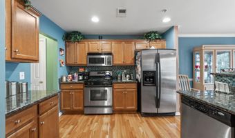 62 BOATWORKS Dr, Bayonne, NJ 07002
