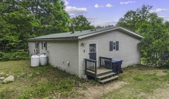 45 Concord St, Belmont, NH 03220