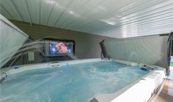1045 N Quarry Rd, Amherst, OH 44001
