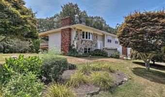 18 Sherri Dr, North Providence, RI 02911