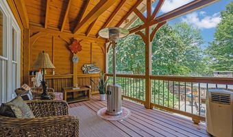 3949 Golflinks Dr NW, Acworth, GA 30101