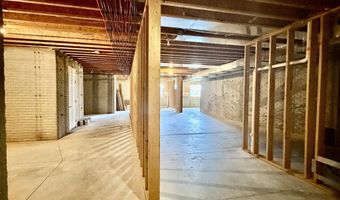 2702 Country Oaks Dr, Atlantic, IA 50022