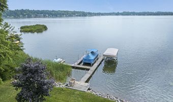 255 Lane 345 Crooked Lk, Angola, IN 46703
