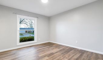109 Timka Dr, Ballwin, MO 63011