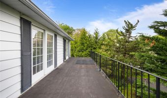 249 Cherry Ln, Airmont, NY 10901