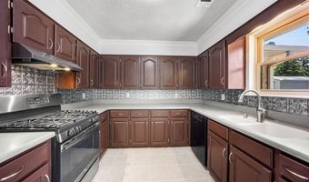 702 Kamak Dr, Beebe, AR 72012