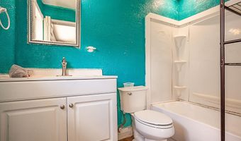 10 Parkland St, Bridge City, TX 77611