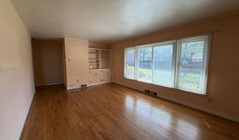 418 N 2nd St, Bardstown, KY 40004