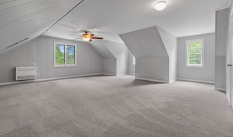 11 Spring Hill Rd, Bedford, NH 03110