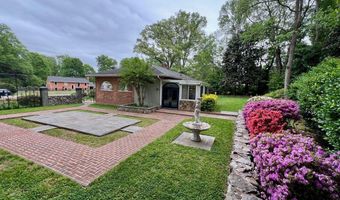 8904 BRIDGEHAVEN Ct, Alexandria, VA 22308