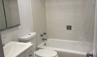 905 Main St 2, Antioch, IL 60002