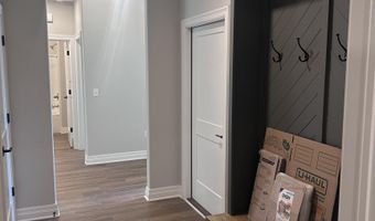 620 E Park Pl, Andover, KS 67002