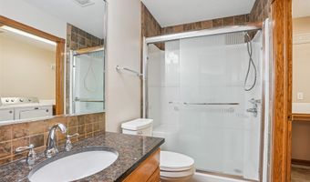 1046 8th St SE, Altoona, IA 50009