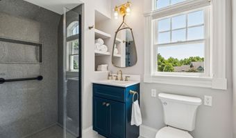 1 Willowbrook Ct, Bedford, NH 03110