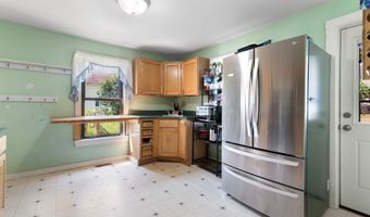455 S Main St, Brattleboro, VT 05301
