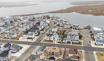 7463 Ocean Dr, Avalon, NJ 08202