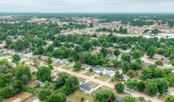 7205 NW 45th St, Bethany, OK 73008