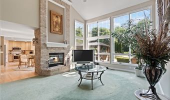 2351 Mallard Rd, Akron, OH 44319
