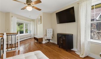 10 Hamilton Hl, Glocester, RI 02829