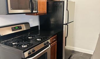 922 S WASHINGTON St S #112, Alexandria, VA 22314