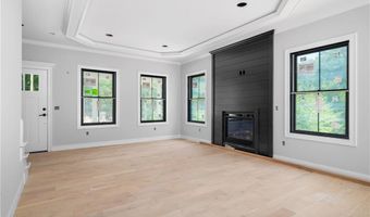 2036 Putnam Pike, Glocester, RI 02814