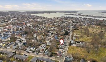 51 Warner St, Newport, RI 02840