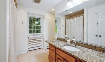 33 Cold Spring Rd, Avon, CT 06001