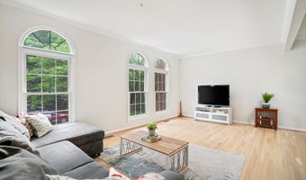 9821 TIFFANY HILL Ct 71, Bethesda, MD 20814