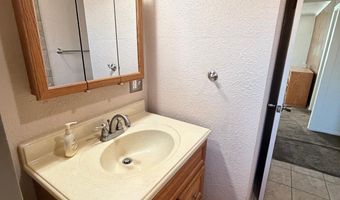 10670 Jackson St, Armona, CA 93202