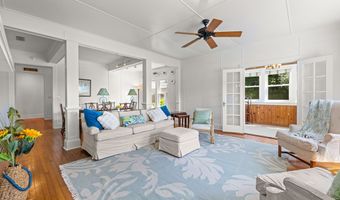 145 Bay Ave, Apalachicola, FL 32320