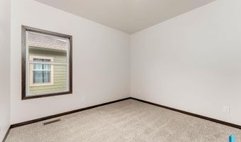 2404 E Tinley St, Brandon, SD 57005