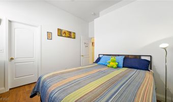 5213 Red Glory Dr, Las Vegas, NV 89130