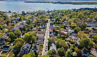 183 Wood St 3, Bristol, RI 02809