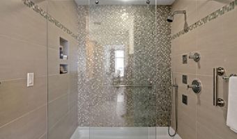 17 Chapel St Apt 402, Albany, NY 12210