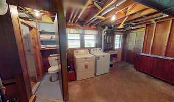 176 Powers Ave N, Alden, MN 56009