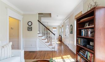 23 South St, Barrington, RI 02806