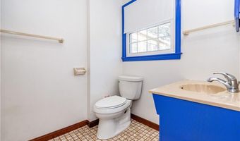 38 Greenwood Rd, North Kingstown, RI 02852