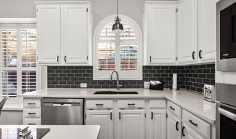 3841 Waterford Dr, Addison, TX 75001