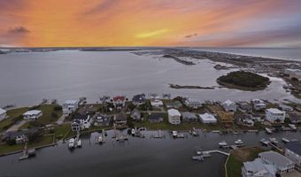 145 Bayview Blvd, Atlantic Beach, NC 28512