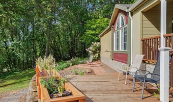 22475 SE Royal Anne Dr, Amity, OR 97101