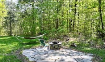 265 Stonewall Dr, Bristol, VT 05443