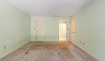 35 Chandler Dr, Atkinson, NH 03811