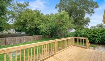28 Wesleyan Ave, Warwick, RI 02886